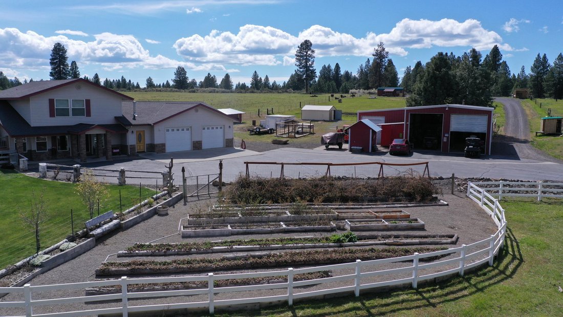 House in Chiloquin, Oregon, United States 2 - 17784033