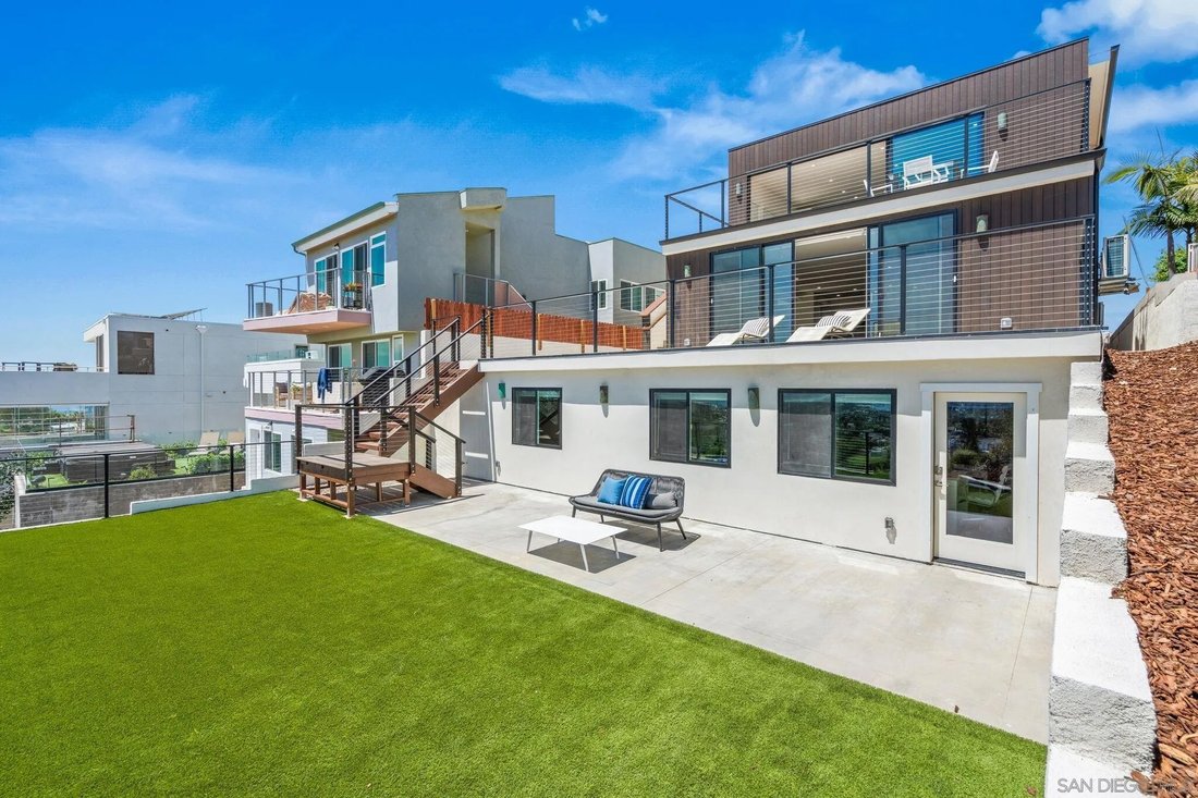 San Diego, California, United States 4 - 17784257