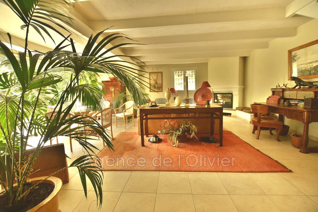 Villa in Valbonne, Provence-Alpes-Côte d'Azur, France 4 - 17784486