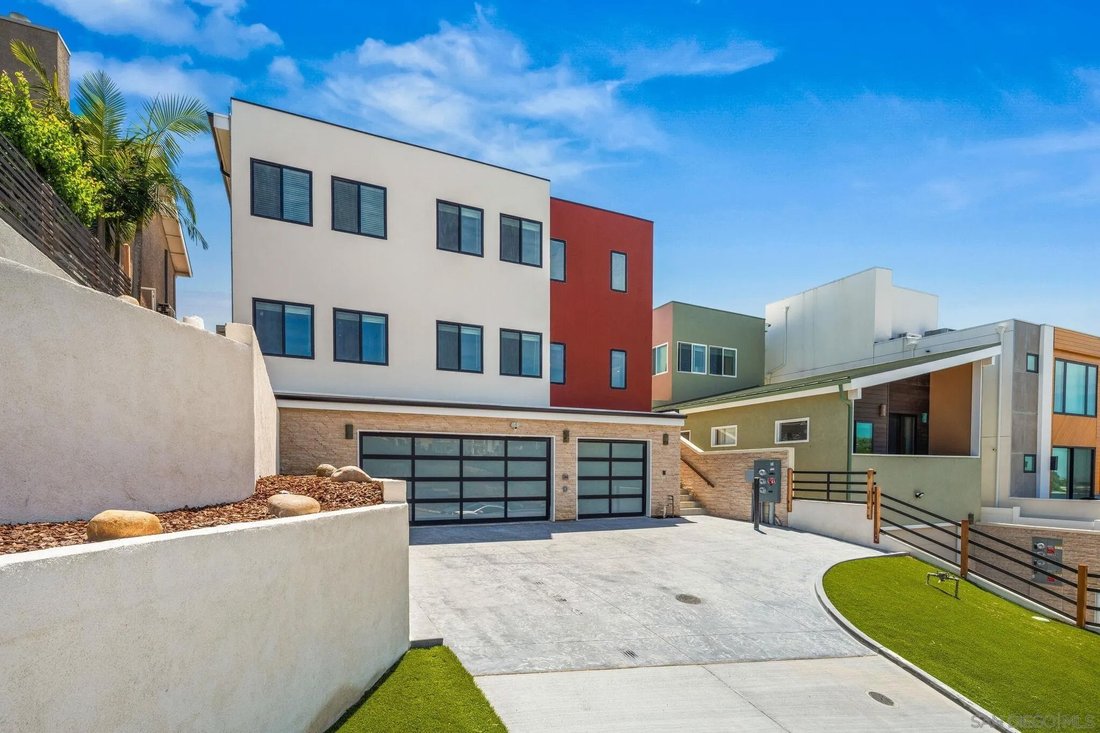 San Diego, California, United States 1 - 17784257