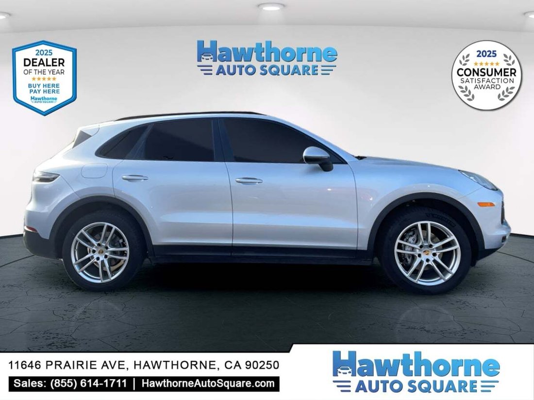 Suv in Hawthorne, CA, United States 5 - 17784735
