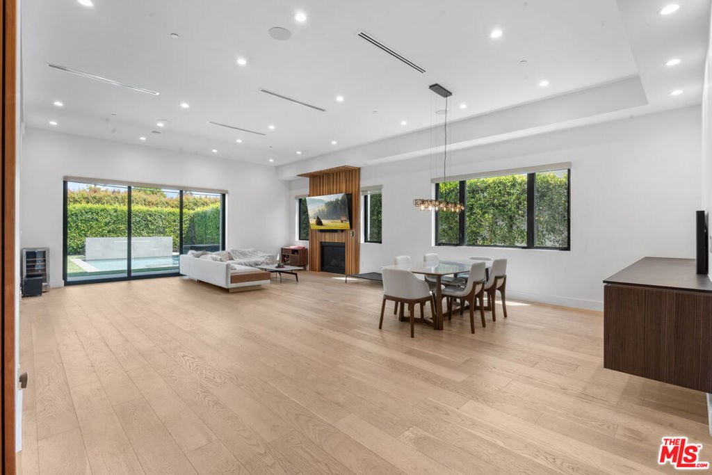 House in Los Angeles, California, United States 4 - 16725889