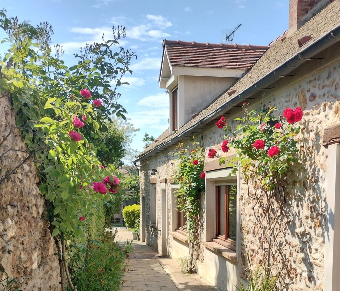 House in Jouars-Pontchartrain, Ile-de-France, France 1 - 17429381