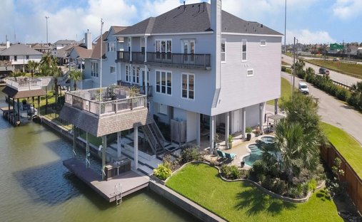 House in La Marque, Texas, United States 1