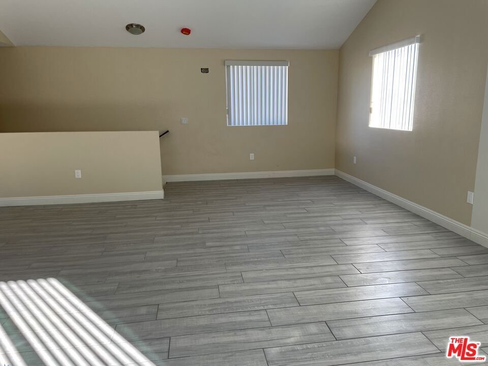 Los Angeles, California, United States 4 - 17783930