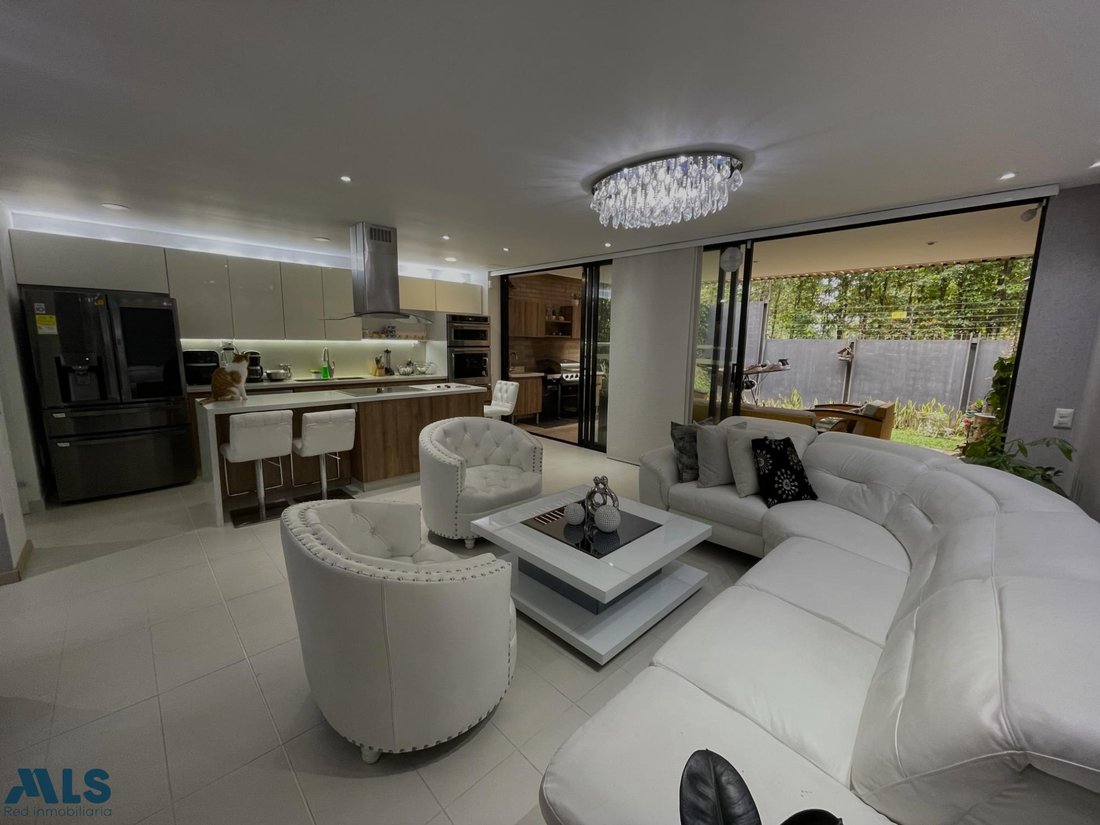 House in Envigado, Antioquia, Colombia 3 - 17784616