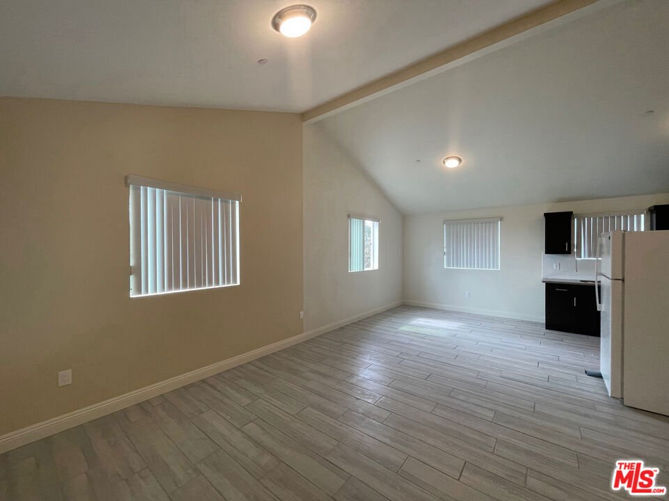 Los Angeles, California, United States 3 - 17783930