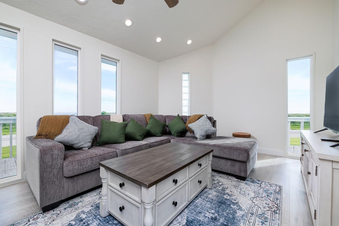 House in Bolivar Peninsula, Texas, United States 5 - 17784213