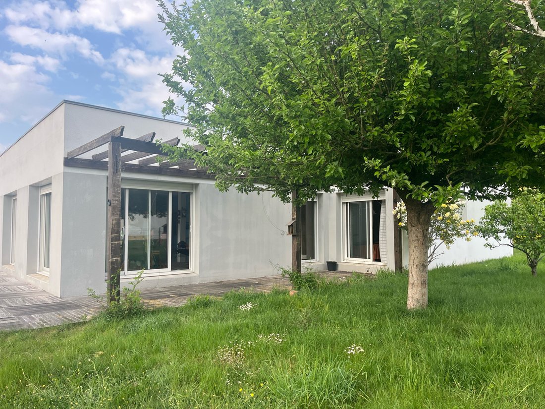 House in Centre Peri, Saint-Ave, France 1 - 17784578