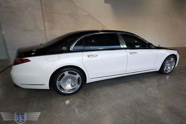 Sedan in Pompano Beach, FL, United States 5 - 17784968