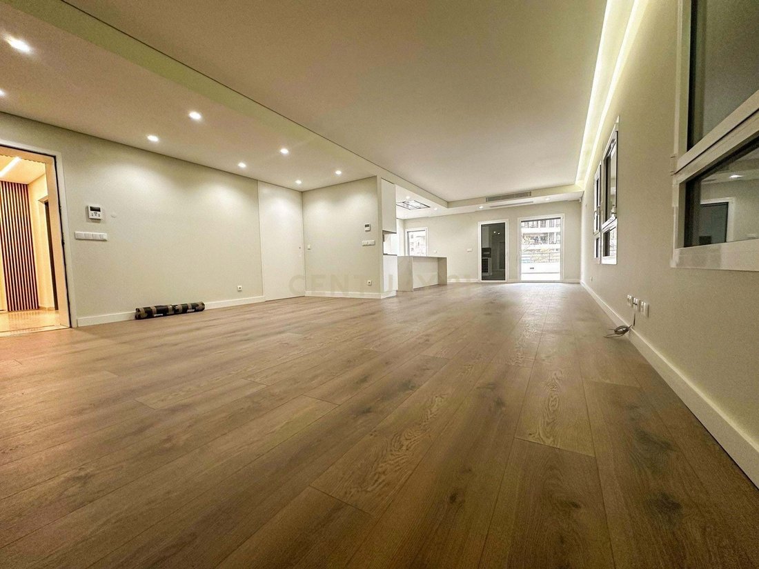 Apartment in Odivelas, Lisbon, Portugal 3 - 17473901