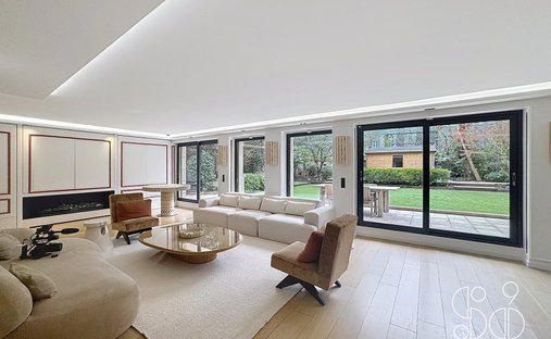 Apartment in Saint James-Général Koenig, Neuilly-sur-Seine, France 1