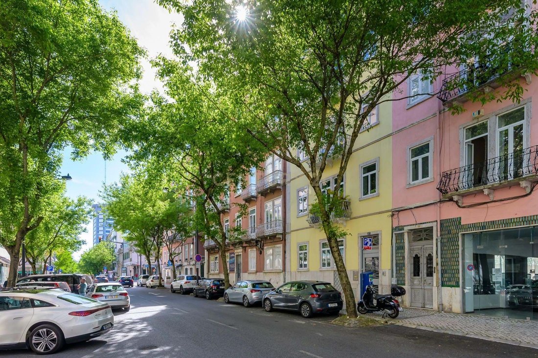Apartment in Avenidas Novas, Lisbon, Portugal 3 - 17784802