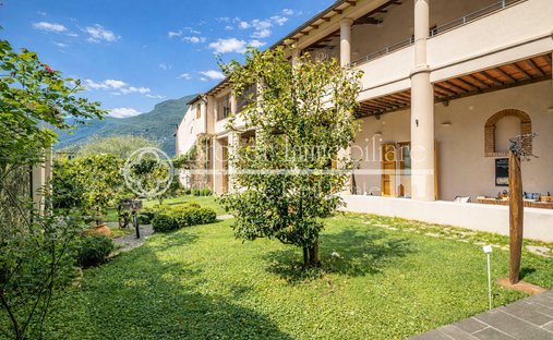 Villa in Camaiore, Tuscany, Italy 1