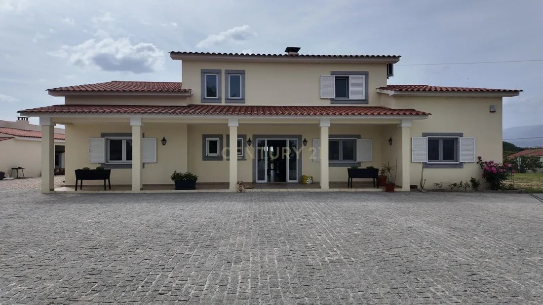 Villa in Uniao do Grande Fundao, Castelo Branco District, Portugal 1 - 17784785
