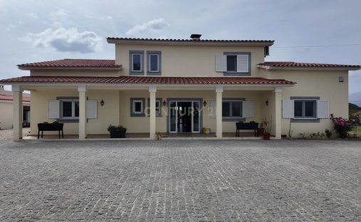Villa in Uniao do Grande Fundao, Castelo Branco District, Portugal 1