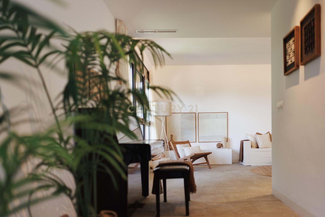 Villa in Sant Cugat del Valles, Catalonia, Spain 2 - 17784789