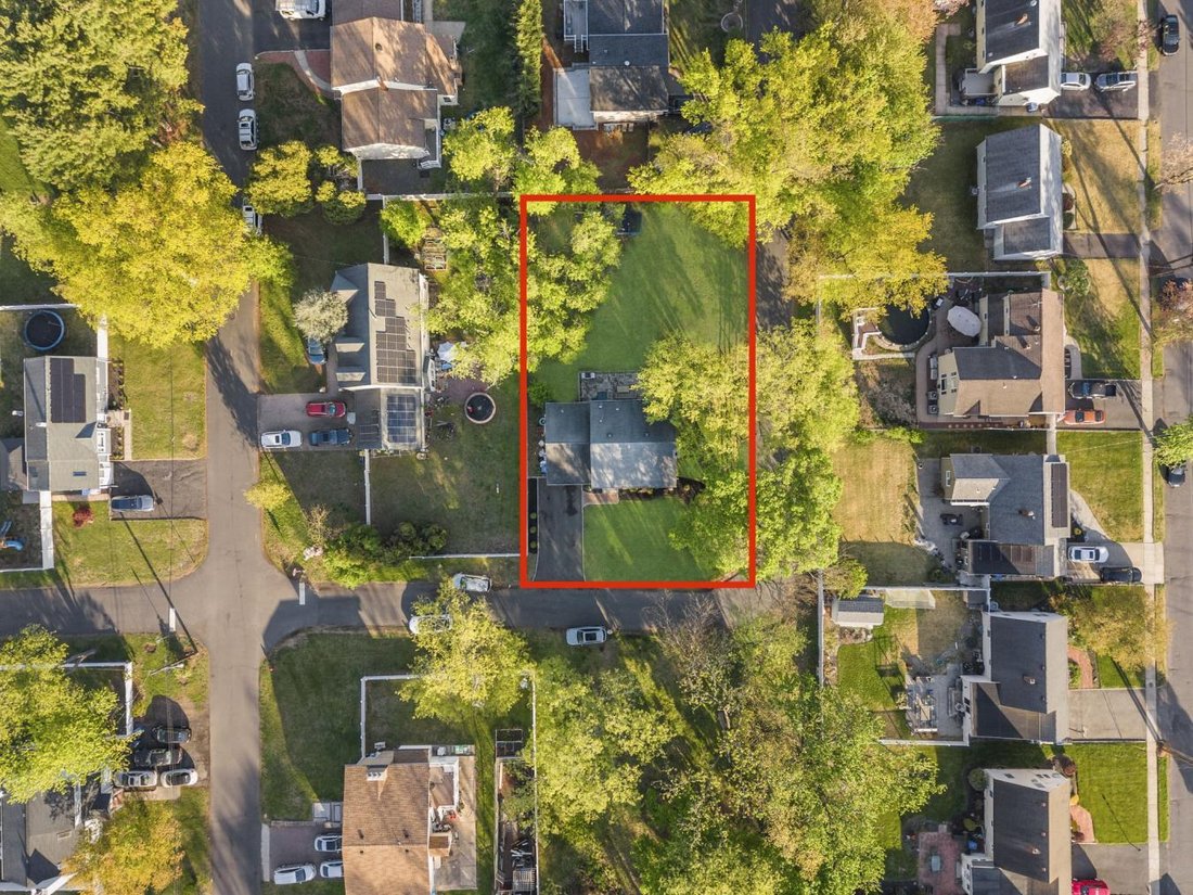 House in South Plainfield, New Jersey, United States 3 - 17784849