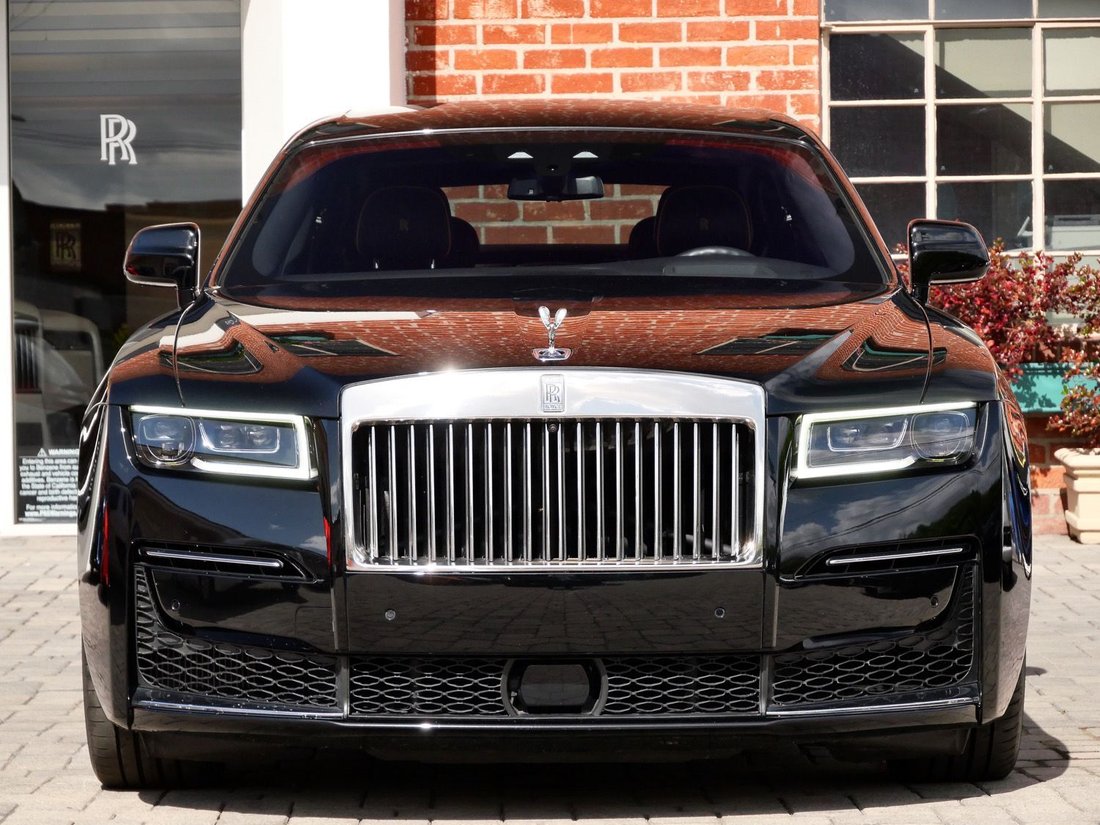 Sedan in Beverly Hills, CA, United States 5 - 17784977