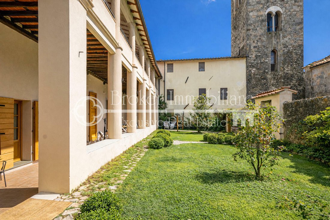 Villa in Camaiore, Tuscany, Italy 4 - 17784903
