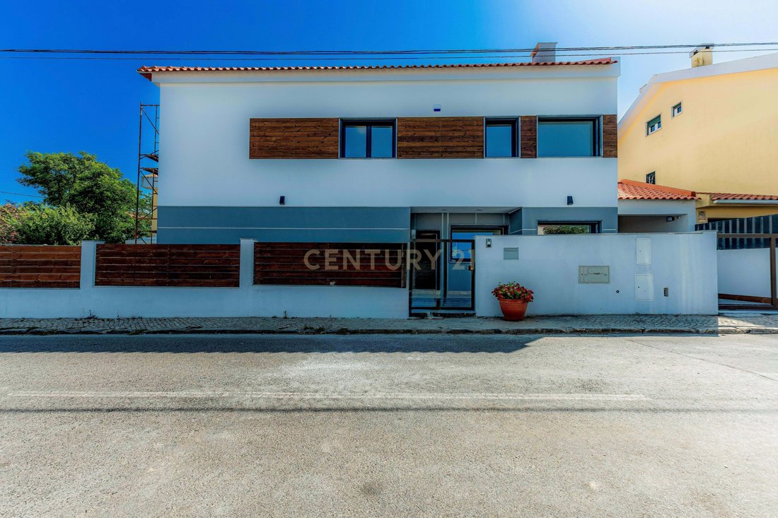 Villa in Algueirao-Mem Martins, Lisbon, Portugal 3 - 17784790