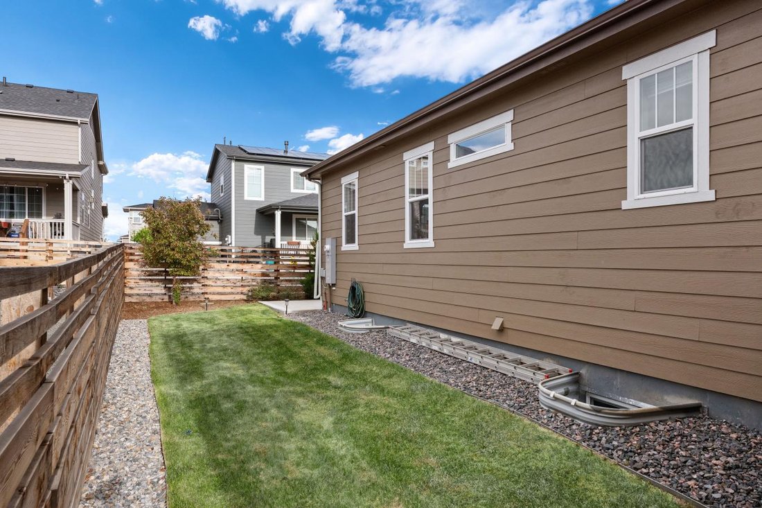 House in Aurora, Colorado, United States 4 - 17784817