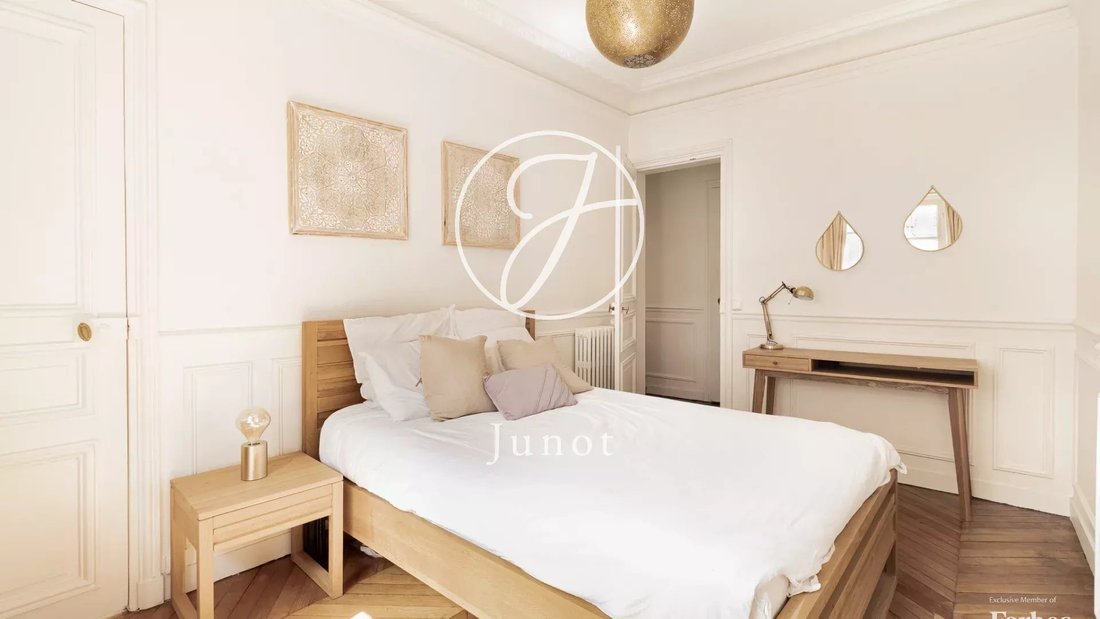 Apartment in Pereire-Malesherbes, Paris 17e Arrondissement, Paris 5 - 17414383