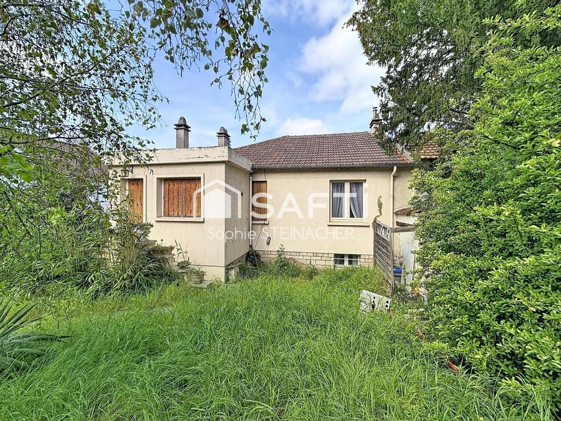 House in Chatou, Ile-de-France, France 2 - 17785899
