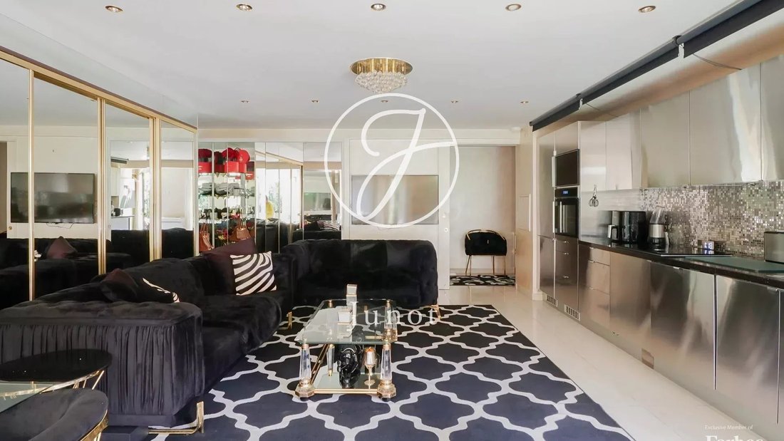 Apartment in Muette Sud, Paris 16e Arrondissement, Paris 4 - 15875658