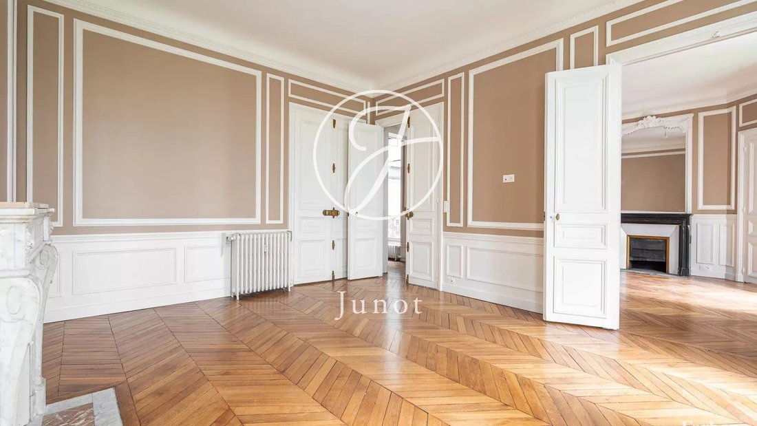 Apartment in Hoche-Friedland, Paris 8e Arrondissement, Paris 5 - 16766662