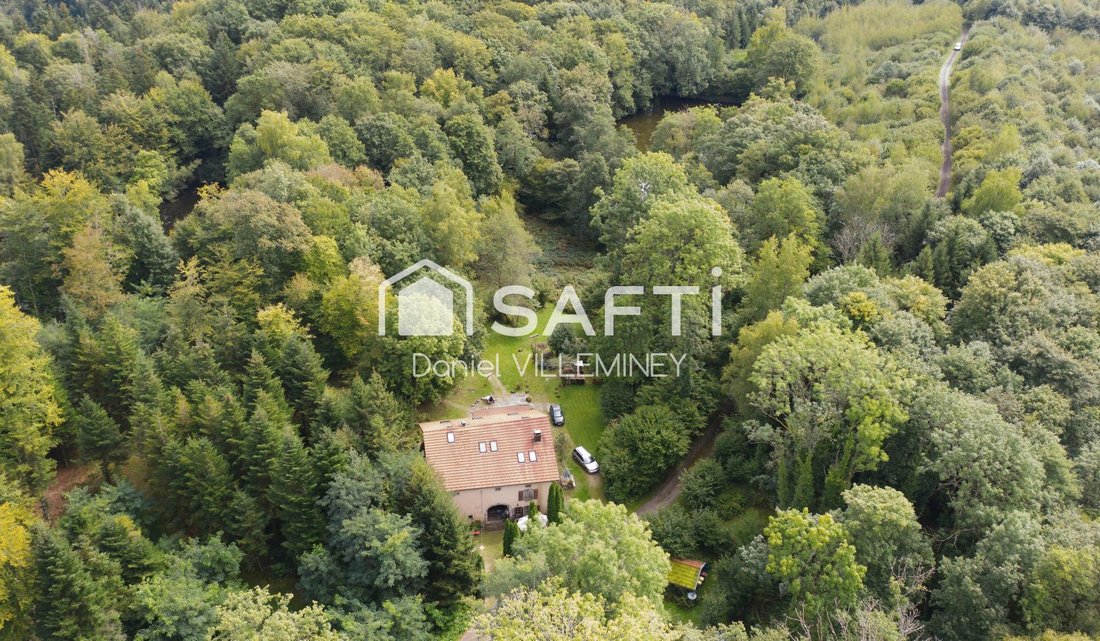 Sainte-Marie-en-Chanois, Bourgogne – Franche-Comté, France 2 - 17785852