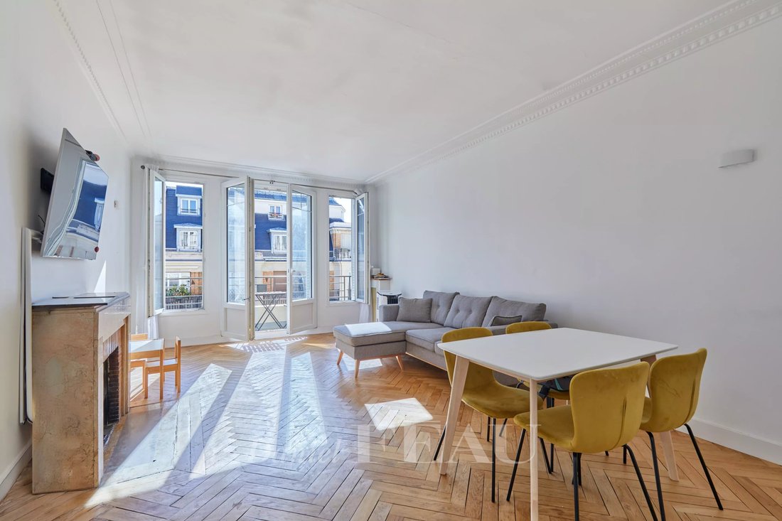 Apartment in Ternes-Maillot, Paris 17e Arrondissement, Paris 4 - 17738953