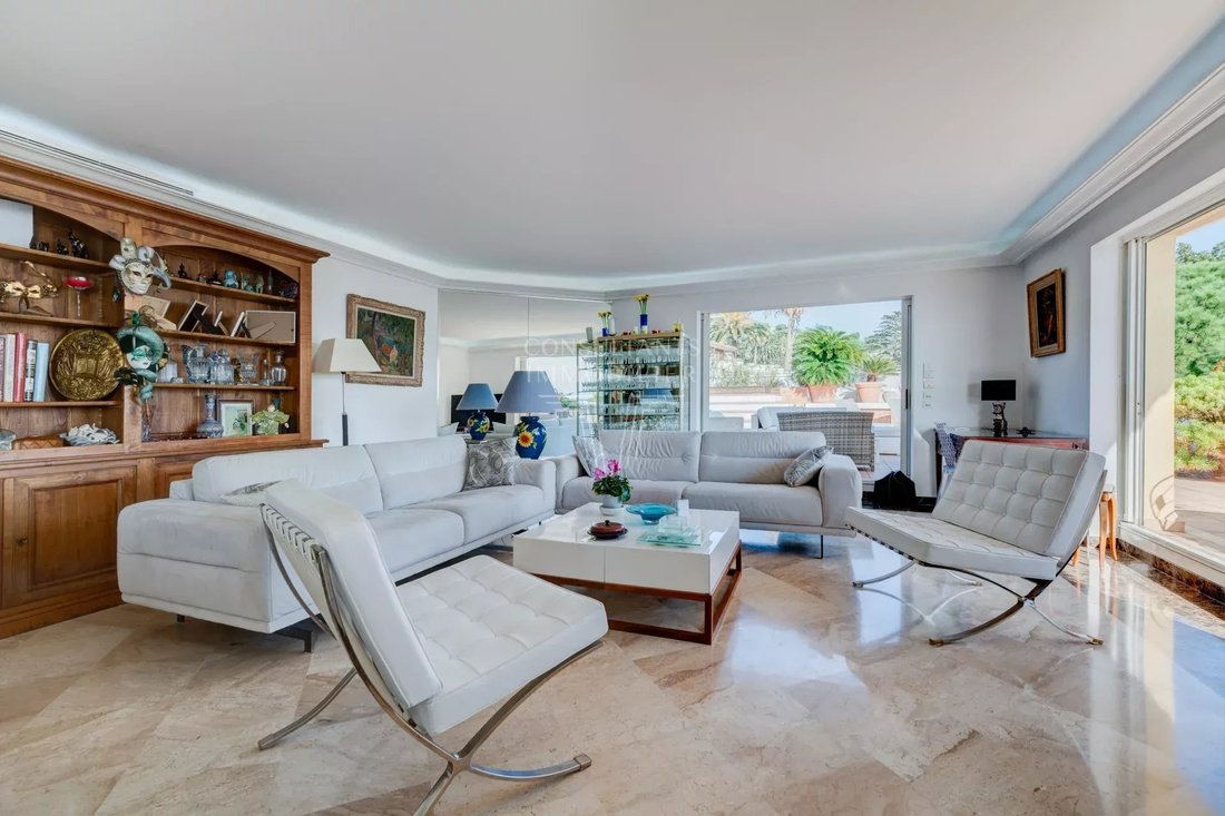 Apartment in La Source, Cannes, France 5 - 15666392