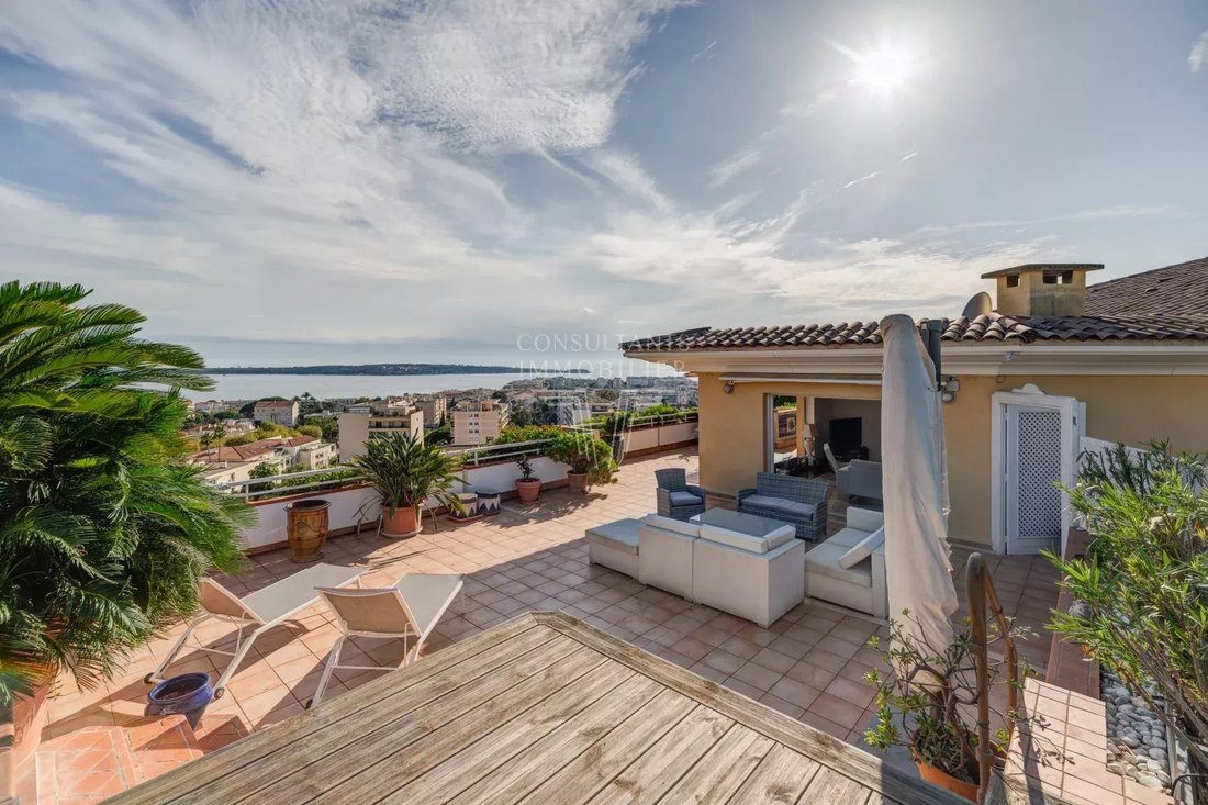 Apartment in La Source, Cannes, France 1 - 15666392