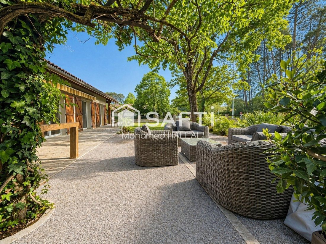 House in Sanguinet, Nouvelle-Aquitaine, France 1 - 17785724