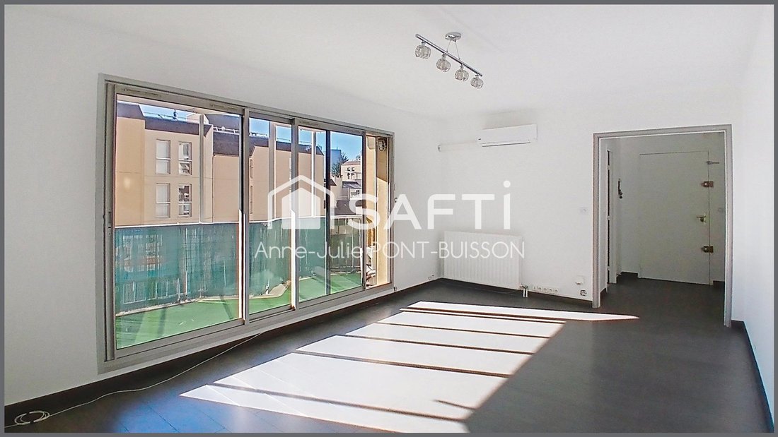Apartment in Hôtel de Ville, Courbevoie, France 2 - 17785794