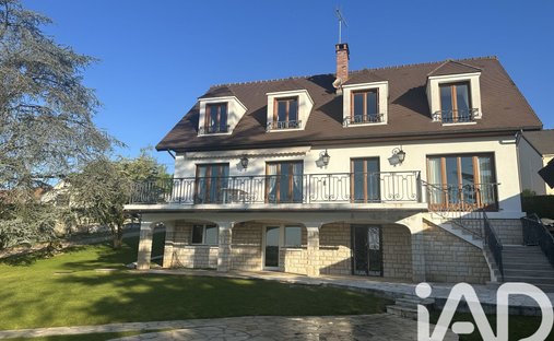 House in Fargeau-Tilly-Wimpey, Saint-Fargeau-Ponthierry, France 1