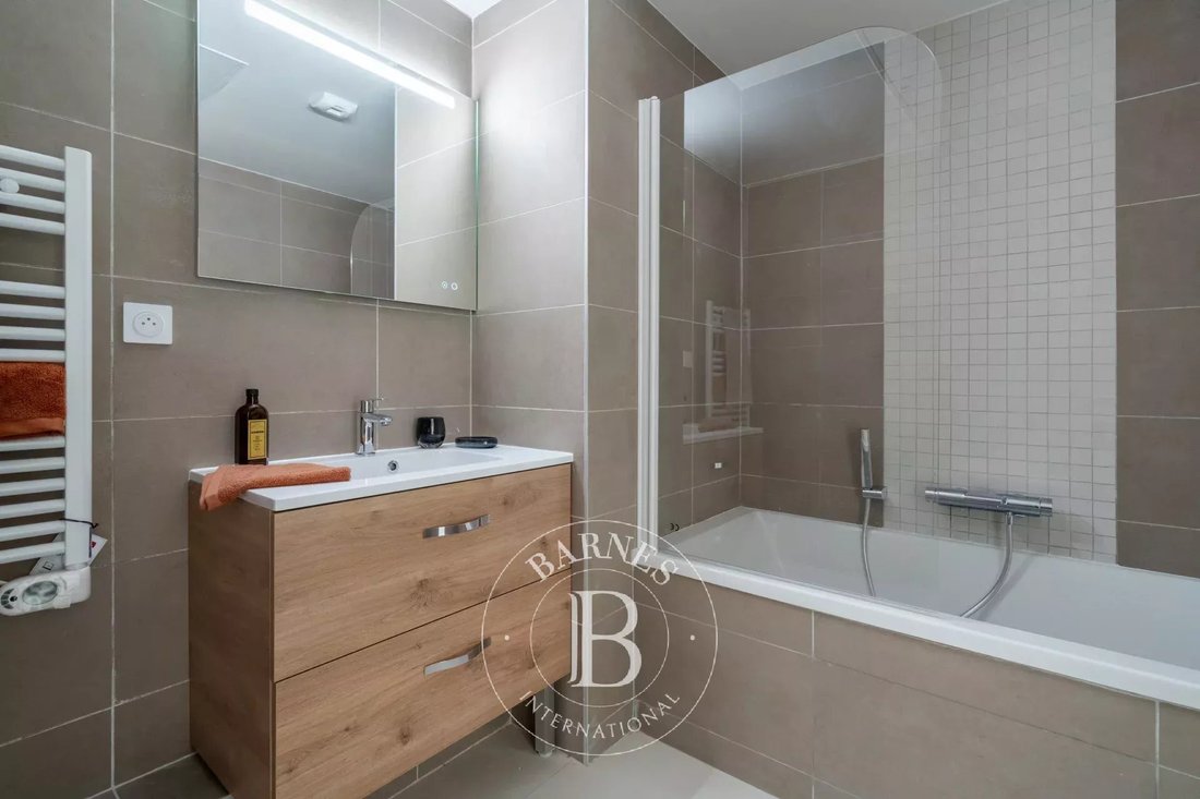 Apartment in Saint Giniez, 8e Arrondissement, Marseille 5 - 15745585