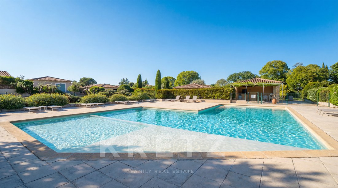 House in Saint-Rémy-de-Provence, Provence-Alpes-Côte d'Azur, France 4 - 17785095