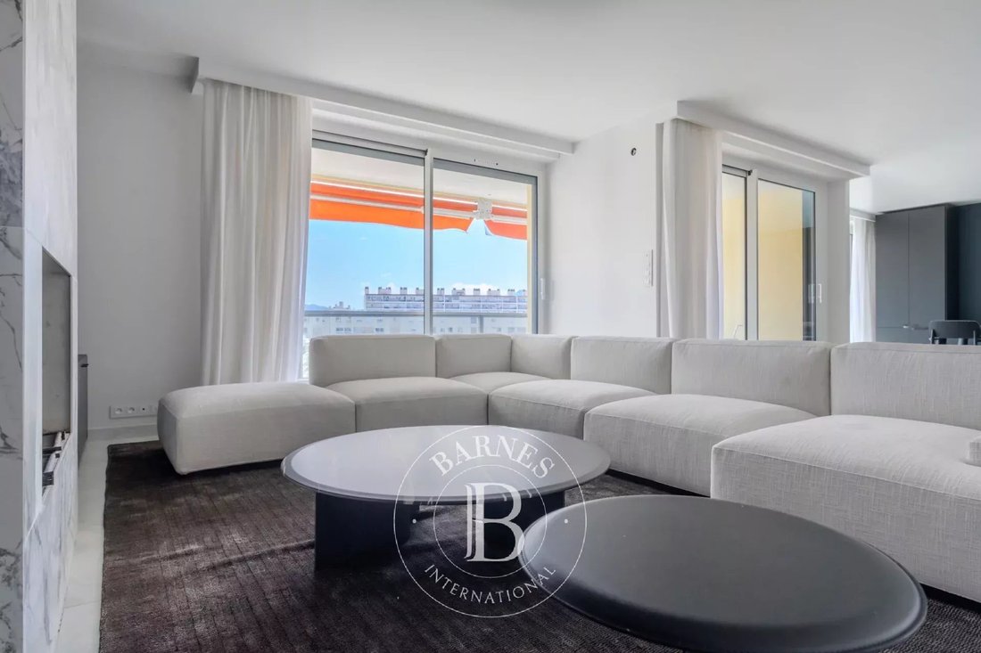 Apartment in Saint Giniez, 8e Arrondissement, Marseille 2 - 16753227