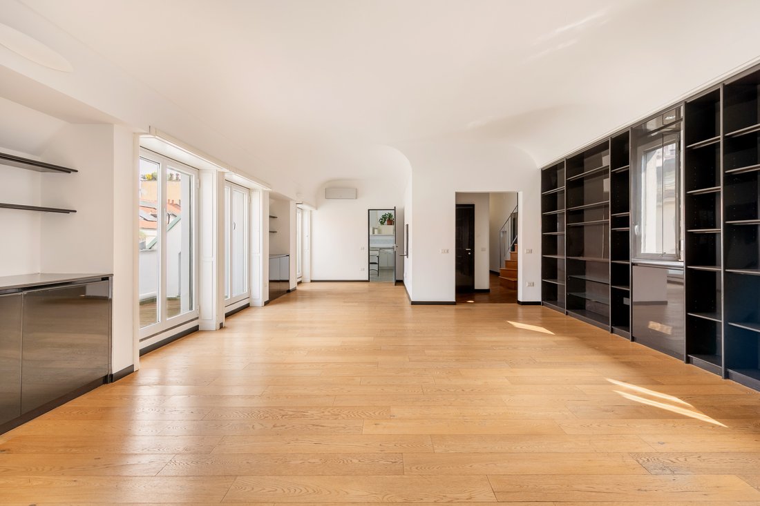 Apartment in Garibaldi - Porta Venezia, Milan, Lombardy 2 - 17785073