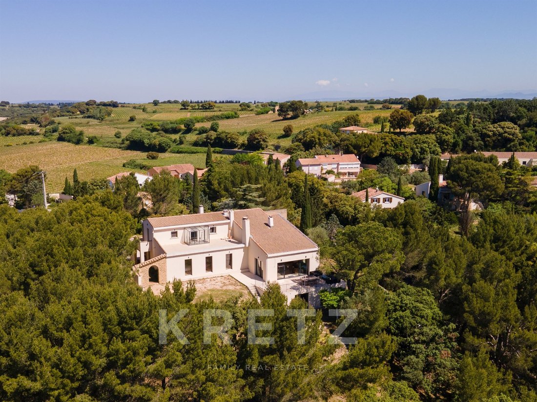 House in Châteauneuf-du-Pape, Provence-Alpes-Côte d'Azur, France 1 - 17785098