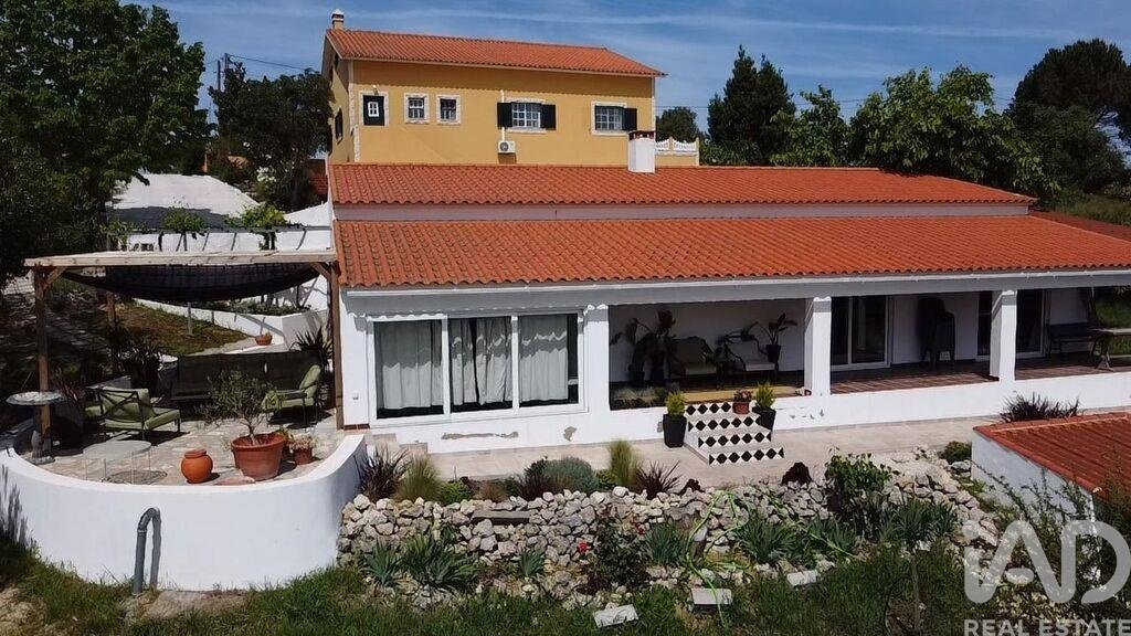 Townhouse in Manique do Intendente, Vila Nova de Sao Pedro e Macussa, Lisbon, Portugal 1 - 17785475