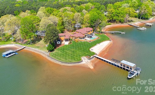 House in Lake Norman of Catawba, North Carolina, United States 1