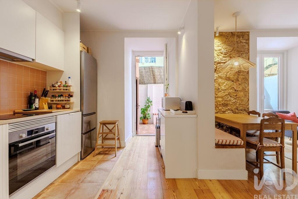 Apartment in Campo de Ourique, Lisbon, Portugal 2 - 17785333