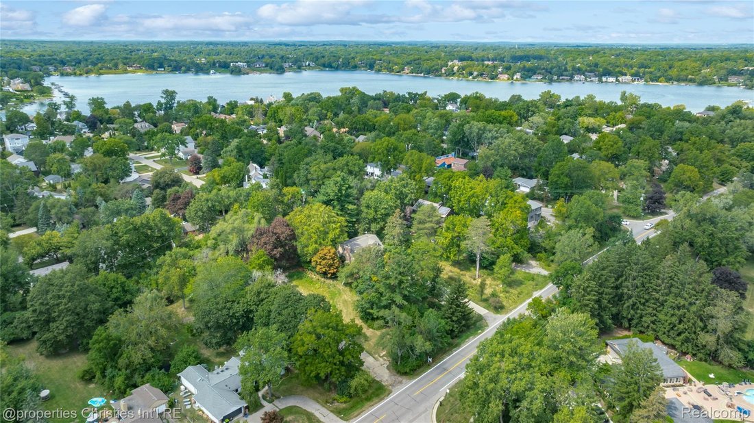 House in Farmington Hills, Michigan, United States 4 - 17785070