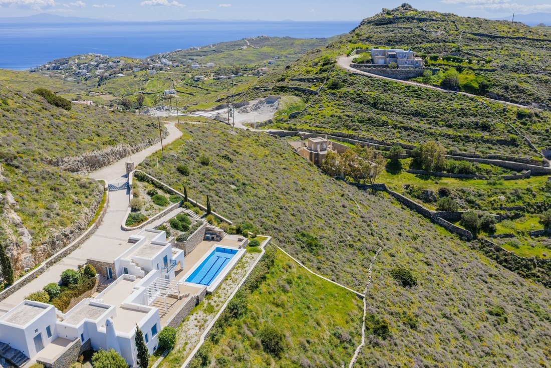 Land in Syros, Aegean, Griechenland 4 - 17785287