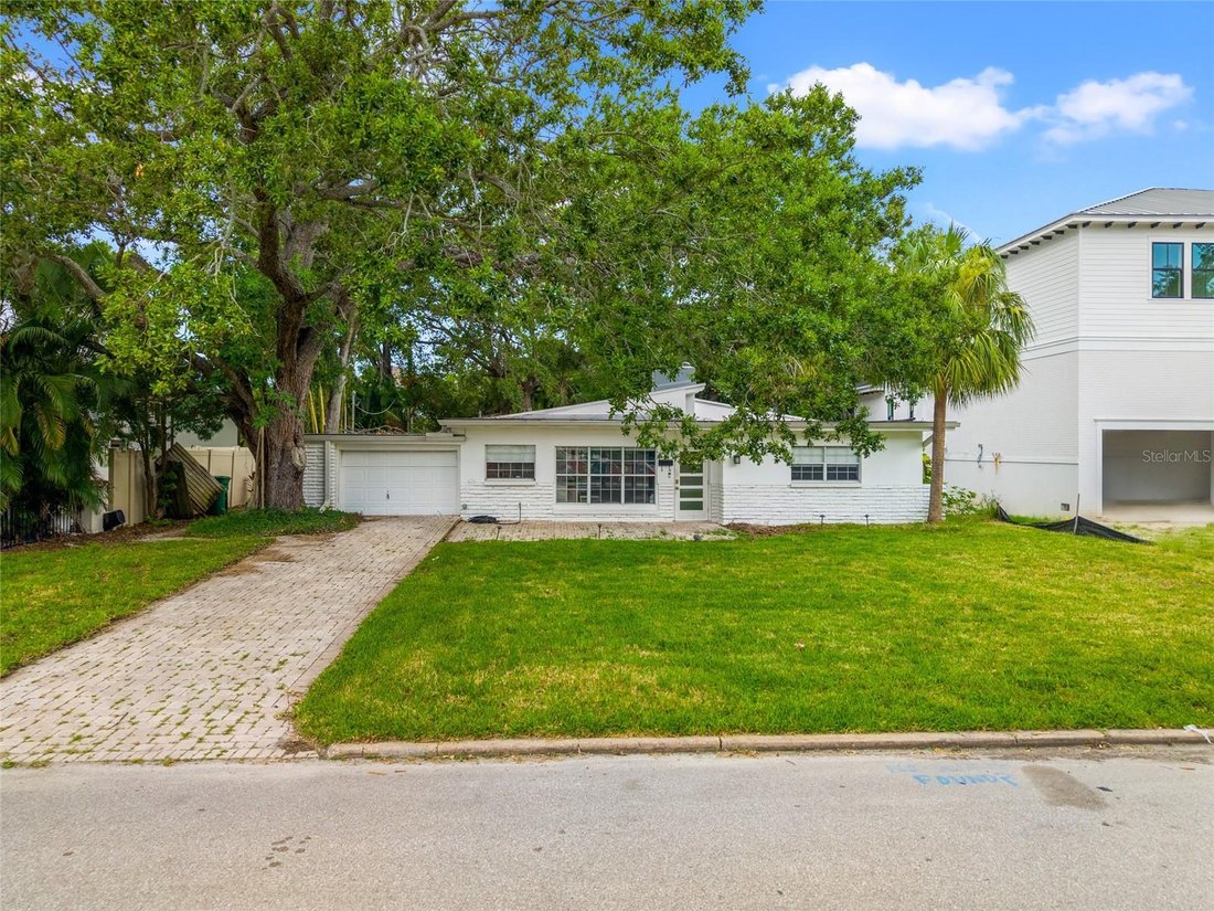 House in Tampa, Florida, United States 4 - 17785315