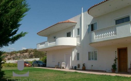 Maison en Kropia, Attique, Grèce 1