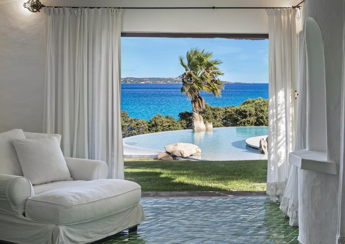 Villa in Porto Rotondo, Olbia, Sardinia 1 - 16710495